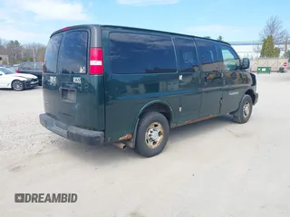 2008 Chevrolet Express Passenger z VIN 1GAGG25K481208039, wystawiony jako IAAI lot #42065395 z przebiegiem 390 738 mil mil oraz . Historia ofert i sprzedaży dostępna na DreamBid. Obrazek 4.