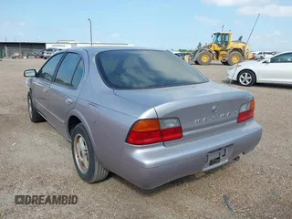 1996 Nissan Maxima GXE с VIN JN1CA21DXTT149299, выставлен на аукционе IAAI как лот 42311065 с пробегом 235 943 миль миль и . История ставок и продаж доступна на DreamBid. Изображение 3.