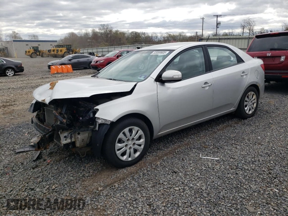 2010 Kia Forte EX z VIN KNAFU4A28A5109118, wystawiony jako Copart lot #56460755 z przebiegiem 143 845 mil mil oraz Szkoda całkowita • Salvage title. Historia ofert i sprzedaży dostępna na DreamBid. Obrazek 1.