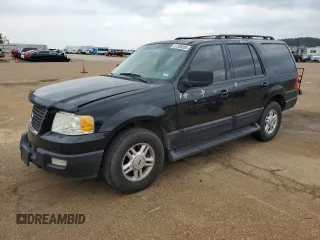 2006 Ford Expedition Special Service z VIN 1FMPU15596LA52145, wystawiony jako Copart lot #51336885 z przebiegiem 227 777 mil mil oraz Szkody całkowita. Historia ofert i sprzedaży dostępna na DreamBid. Obrazek 1.