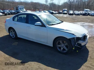 2013 BMW 3 Series 328i xDrive with VIN WBA3B5G58DNS04492, listed as a IAAI auction lot 41824286 with 86,261 mi miles. Bid and sale history available at carsss.com. Image 1.
