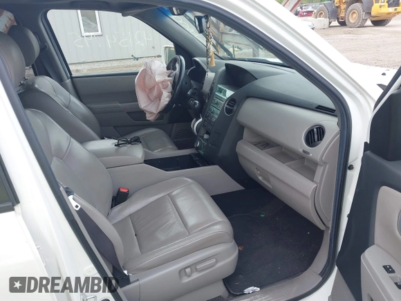 2011 Honda Pilot Touring z VIN 5FNYF4H96BB106873, wystawiony jako IAAI lot #42154795 z przebiegiem 162 282 mil mil oraz . Historia ofert i sprzedaży dostępna na DreamBid. Obrazek 5.
