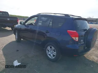 2006 Toyota RAV4 with VIN JTMZD33V066019206, listed as a IAAI auction lot 41770496 with 158,048 mi miles. Bid and sale history available at carsss.com. Image 3.