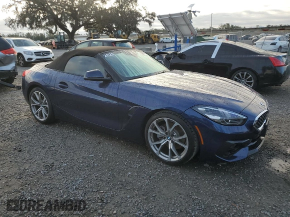2020 BMW Z4 sDrive30i with VIN WBAHF3C08LWW61434, listed as a Copart auction lot 88502635 with 14,044 mi miles and Salvage Title. Bid and sale history available at carsss.com. Image 4.