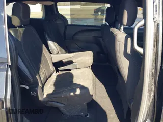 2020 Chrysler Pacifica Touring with VIN 2C4RC1FG8LR150540, listed as a IAAI auction lot 41506101 with 152,046 mi miles and . Bid and sale history available at DreamBid. Image 8.