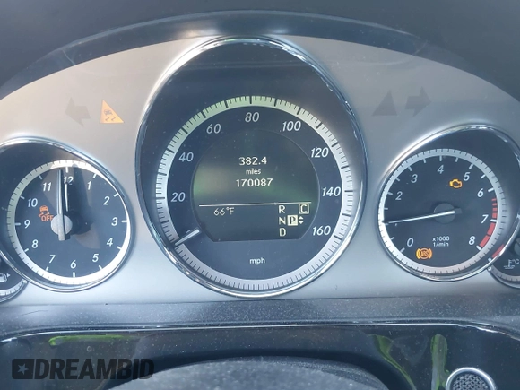 2010 Mercedes-Benz E 350 Luxury с VIN WDDHF5GB5AA020803, выставлен на аукционе IAAI как лот 41235383 с пробегом 170 088 миль миль и . История ставок и продаж доступна на DreamBid. Изображение 7.