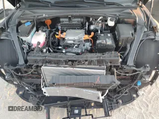 2024 Genesis GV60 Advanced z VIN KMUKCDSC6RU021775, wystawiony jako Copart lot #82183794 z przebiegiem 3689 mil mil oraz Szkody całkowita. Historia ofert i sprzedaży dostępna na DreamBid. Obrazek 12.