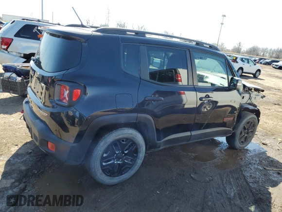 2018 Jeep Renegade Trailhawk with VIN ZACCJBCB5JPG87412, listed as a Copart auction lot 48333155 with 113,612 mi miles and Clean Title. Bid and sale history available at carsss.com. Image 3.