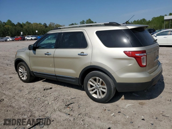 2011 Ford Explorer XLT with VIN 1FMHK8D87BGA85565, listed as a Copart auction lot 53612415 with 238,616 mi miles and Salvage Title. Bid and sale history available at DreamBid. Image 2.