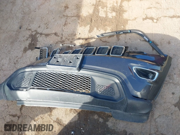2021 Jeep Grand Cherokee Laredo X with VIN 1C4RJEAG3MC738070, listed as a IAAI auction lot 41308014 with 87,193 mi miles and . Bid and sale history available at DreamBid. Image 11.