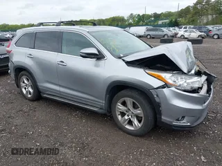 2015 Toyota Highlander Limited with VIN 5TDDKRFH4FS142595, listed as a IAAI auction lot 42266764 with 129,699 mi miles and . Bid and sale history available at DreamBid. Image 1.