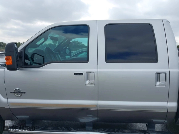 2014 Ford Super Duty F-250 SRW XL with VIN 1FT7W2BT7EEA65633, listed as a IAAI auction lot 41521209 with 222,076 mi miles. Bid and sale history available at carsss.com. Image 15.