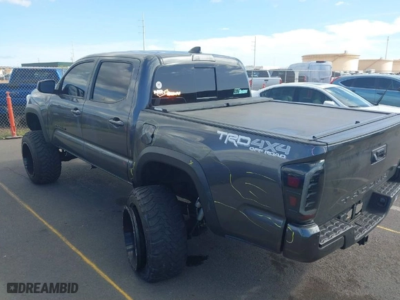 2021 Toyota Tacoma 4WD SR with VIN 3TMCZ5ANXMM447464, listed as a IAAI auction lot 41409203 with 39,390 mi miles. Bid and sale history available at carsss.com. Image 6.