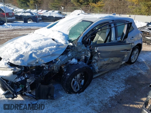2019 Toyota Corolla Hatchback SE with VIN JTNK4RBE3K3029225, listed as a IAAI auction lot 41633479 with 90,172 mi miles. Bid and sale history available at carsss.com. Image 6.