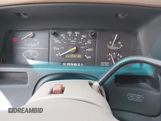 1996 Ford Aerostar z VIN 1FMDA31X6TZA57732, wystawiony jako IAAI lot #42311317 z przebiegiem 200 517 mil mil oraz . Historia ofert i sprzedaży dostępna na DreamBid. Obrazek 7.