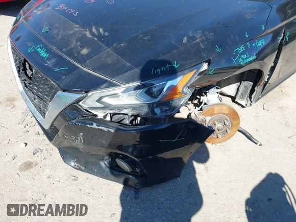 2019 Nissan Altima 2.5 SV with VIN 1N4BL4DVXKN306325, listed as a IAAI auction lot 41731601 with 66,883 mi miles. Bid and sale history available at carsss.com. Image 6.