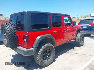 2019 Jeep Wrangler Unlimited Sport Altitude z VIN 1C4HJXDG8KW646743, wystawiony jako IAAI lot #42222890 z przebiegiem 76 610 mil mil oraz . Historia ofert i sprzedaży dostępna na DreamBid. Obrazek 4.