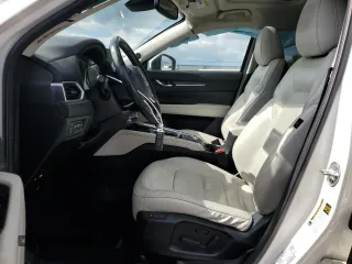 2018 Mazda CX-5 Grand Touring z VIN JM3KFBDM6J0447165, wystawiony jako Copart lot #56133015 z przebiegiem 80 579 mil mil oraz Szkoda całkowita • Salvage title. Historia ofert i sprzedaży dostępna na DreamBid. Obrazek 7.