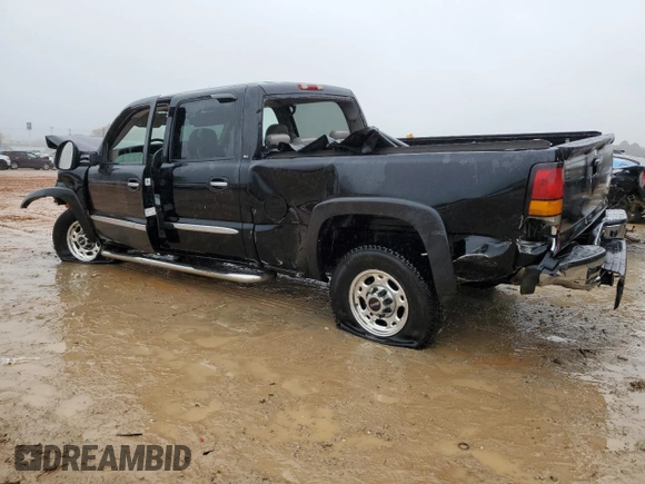 2005 GMC Sierra 1500HD SLE z VIN 1GTGC13U55F818709, wystawiony jako Copart lot #81494564 z przebiegiem Nie podano mil oraz Nie do naprawy. Historia ofert i sprzedaży dostępna na DreamBid. Obrazek 2.