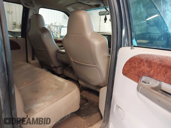 2002 Ford F-250 XL with VIN 1FTNW21F82EA71892, listed as a IAAI auction lot 42573538 with 409,991 mi miles and . Bid and sale history available at DreamBid. Image 8.