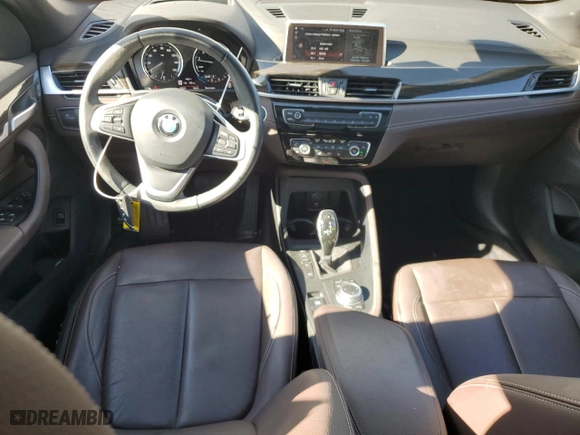 2020 BMW X1 xDrive28i with VIN WBXJG9C08L5R39360, listed as a Copart auction lot 48463685 with 28,855 mi miles and Salvage Title. Bid and sale history available at carsss.com. Image 8.