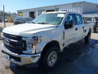 2019 Ford Super Duty F-250 SRW XL with VIN 1FT7W2A65KEF95185, listed as a IAAI auction lot 41615970 with 68,278 mi miles. Bid and sale history available at carsss.com. Image 2.