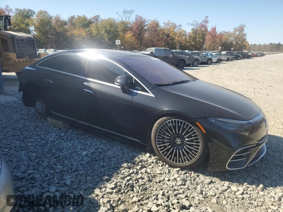 2022 Mercedes-Benz EQS with VIN W1KCG4EB4NA017143, listed as a Copart auction lot 77336514 with 6,536 mi miles and Clean Title. Bid and sale history available at carsss.com. Image 4.