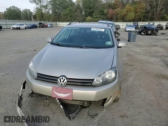 2014 Volkswagen Jetta SportWagen TDI w/Sunroof with VIN 3VWPL7AJ0EM614862, listed as a Copart auction lot 82580534 with 106,282 mi miles and Salvage Title. Bid and sale history available at carsss.com. Image 12.