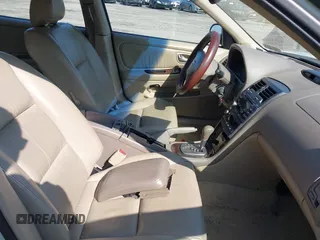 2003 Nissan Maxima GLE with VIN JN1DA31A03T421052, listed as a IAAI auction lot 42556685 with 240,183 mi miles and . Bid and sale history available at DreamBid. Image 5.