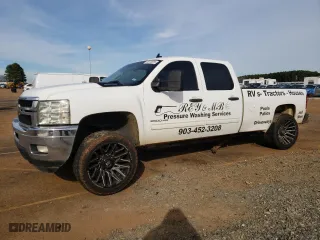 2011 Chevrolet Silverado 2500HD LT with VIN 1GC1CXCG8BF102370, listed as a Copart auction lot 88738855 with 231,802 mi miles and Salvage Title. Bid and sale history available at carsss.com. Image 1.