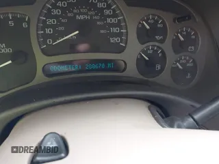 2005 GMC Yukon Denali z VIN 1GKEK63U95J112545, wystawiony jako IAAI lot #42396941 z przebiegiem 288 670 mil mil oraz . Historia ofert i sprzedaży dostępna na DreamBid. Obrazek 7.