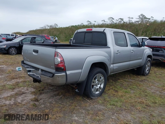 2014 Toyota Tacoma with VIN 3TMLU4EN5EM143687, listed as a IAAI auction lot 40552649 with 1 mi miles. Bid and sale history available at carsss.com. Image 4.