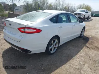2015 Ford Fusion SE with VIN 3FA6P0H92FR283878, listed as a IAAI auction lot 42158896 with 194,396 mi miles. Bid and sale history available at carsss.com. Image 4.