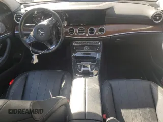 2017 Mercedes-Benz E-Class E 400 Luxury with VIN WDDZH6GB8HA213106, listed as a Copart auction lot 77118034 with 0 mi miles and Salvage Title. Bid and sale history available at carsss.com. Image 8.