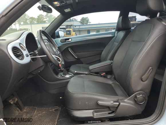 2012 Volkswagen Beetle 2.5L with VIN 3VWJX7ATXCM652978, listed as a Copart auction lot 71779644 with 170,083 mi miles and Salvage Title. Bid and sale history available at carsss.com. Image 7.