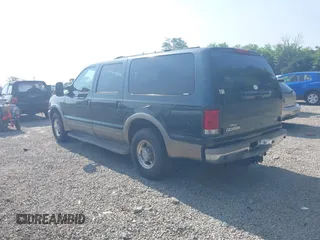 2000 Ford Excursion Limited с VIN 1FMNU42S5YED63744, выставлен на аукционе IAAI как лот 42581052 с пробегом 146 720 миль миль и . История ставок и продаж доступна на DreamBid. Изображение 3.