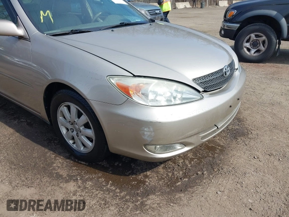 2004 Toyota Camry LE with VIN 4T1BF30K94U587836, listed as a IAAI auction lot 41714277 with 211,893 mi miles and . Bid and sale history available at carsss.com. Image 6.