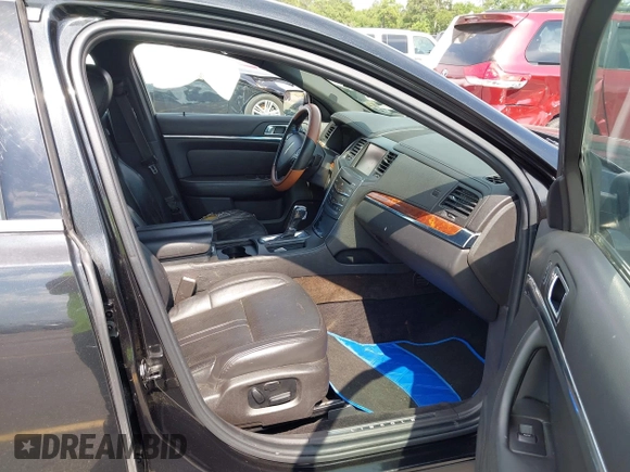 2015 Lincoln MKS с VIN 1LNHL9DK2FG600346, выставлен на аукционе IAAI как лот 42282772 с пробегом 347 761 миль миль и . История ставок и продаж доступна на DreamBid. Изображение 5.