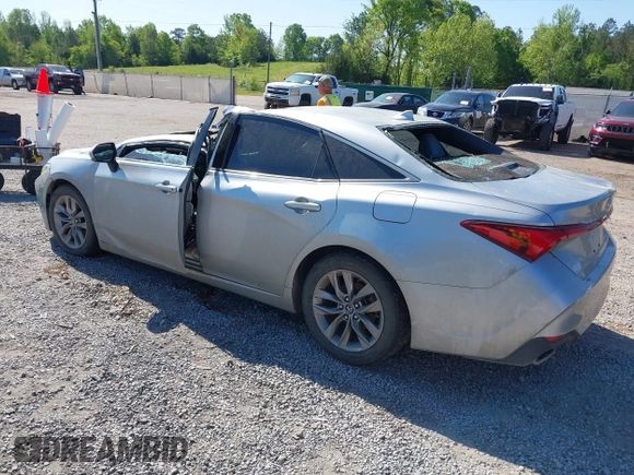 2019 Toyota Avalon XLE z VIN 4T1BZ1FB9KU004259, wystawiony jako IAAI lot #42033958 z przebiegiem 82 640 mil mil oraz . Historia ofert i sprzedaży dostępna na DreamBid. Obrazek 3.