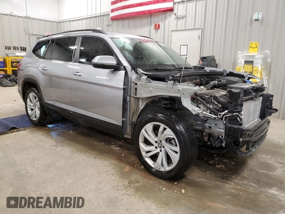 2021 Volkswagen Atlas SE with VIN 1V2HR2CA7MC532146, listed as a Copart auction lot 51283325 with 46,545 mi miles and Salvage title. Bid and sale history available at DreamBid. Image 4.
