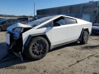 2024 Tesla Cybertruck Cyberbeast z VIN 7G2CEHEE8RA037002, wystawiony jako Copart lot #41739945 z przebiegiem Nie podano mil oraz Szkoda całkowita • Salvage title. Historia ofert i sprzedaży dostępna na DreamBid. Obrazek 1.