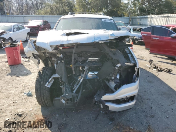 2017 Lincoln Navigator Reserve z VIN 5LMJJ2KT3HEL01874, wystawiony jako Copart lot #44534425 z przebiegiem 28 789 mil mil oraz Szkoda całkowita • Salvage title. Historia ofert i sprzedaży dostępna na DreamBid. Obrazek 5.