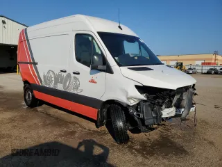 2024 Mercedes-Benz Sprinter Cargo with VIN W1Y4KBHY5RP650864, listed as a Copart auction lot 68945564 with Not Provided miles and Salvage Title. Bid and sale history available at carsss.com. Image 4.
