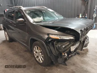 2017 Jeep Cherokee Latitude with VIN 1C4PJLCS1HW592799, listed as a IAAI auction lot 41162001 with 92,773 mi miles and . Bid and sale history available at carsss.com. Image 1.