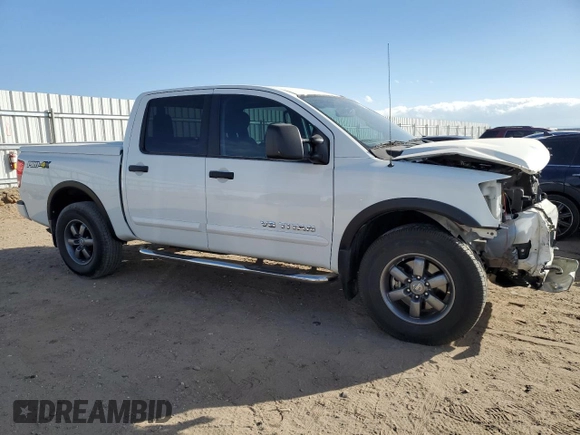 2014 Nissan Titan S with VIN 1N6AA0EC0EN507752, listed as a Copart auction lot 84250314 with 38,757 mi miles and Salvage Title. Bid and sale history available at DreamBid. Image 4.