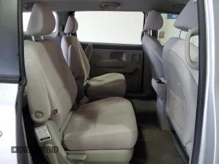 2016 Kia Sedona L with VIN KNDMA5C13G6111567, listed as a Copart auction lot 71928944 with 152,619 mi miles and Clean Title. Bid and sale history available at carsss.com. Image 11.
