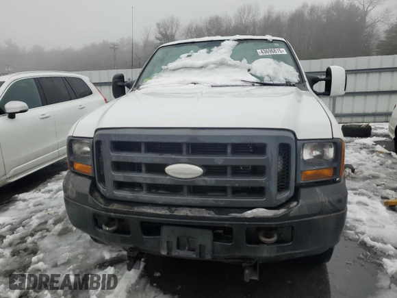 2005 Ford F-250 XL с VIN 1FTSX21505ED23758, выставлен на аукционе Copart как лот 43696815 с пробегом 244 445 миль миль и Списание • Salvage title. История ставок и продаж доступна на DreamBid. Изображение 5.
