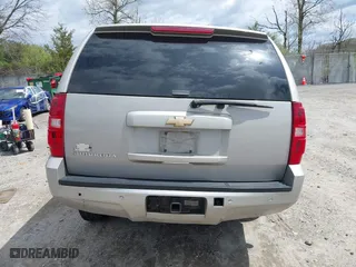 2007 Chevrolet Suburban LT with VIN 1GNFK16357J168000, listed as a IAAI auction lot 42049062 with 188,746 mi miles. Bid and sale history available at carsss.com. Image 16.