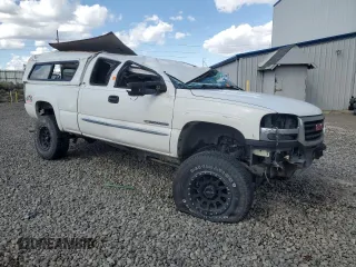 2003 GMC Sierra 2500HD SLE z VIN 1GTHK29U83E116147, wystawiony jako Copart lot #57079385 z przebiegiem Nie podano mil oraz Szkoda całkowita • Salvage title. Historia ofert i sprzedaży dostępna na DreamBid. Obrazek 4.