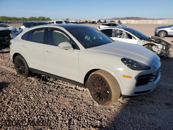 2021 Porsche Cayenne z VIN WP1BA2AY4MDA40505, wystawiony jako Copart lot #54392075 z przebiegiem Nie podano mil oraz Szkoda całkowita • Salvage title. Historia ofert i sprzedaży dostępna na DreamBid. Obrazek 4.